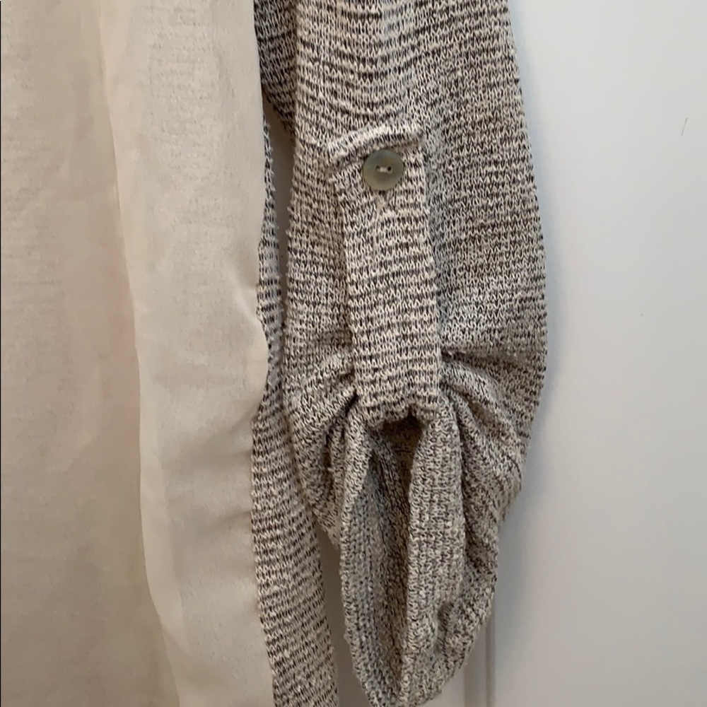 Cream/Tan Blouse - Picture 4 of 4